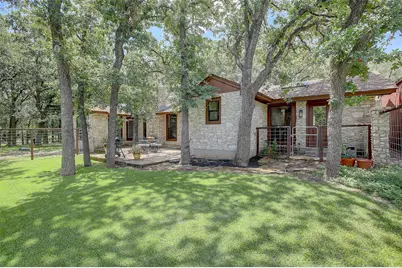 205 E Esparada Drive, Georgetown, TX 78628 - Photo 30