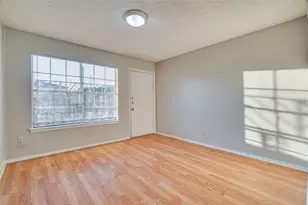 311 E 31st St, Austin, TX 78705 - Photo 10