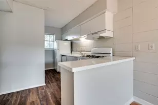 311 E 31st St, Austin, TX 78705 - Photo 12