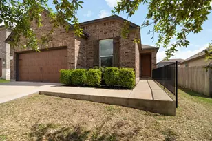 1911 Prickly Pear Dr, Bastrop, TX 78602 - Photo 2