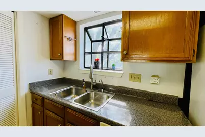 1510 W North Loop Boulevard #822, Austin, TX 78756 - Photo 8