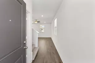 109 Green Berets Bnd, Jarrell, TX 76537 - Photo 4