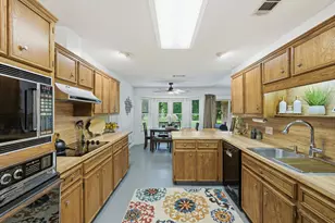 1505 W Creek Loop, Round Rock, TX 78681 - Photo 14