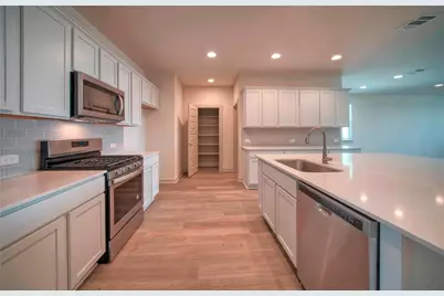 7920 City Top Boulevard, Austin, TX 78724 - Photo 6