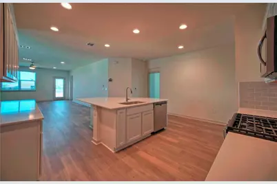 7920 City Top Boulevard, Austin, TX 78724 - Photo 10