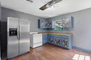 312 Blackson Ave, Austin, TX 78752 - Photo 6