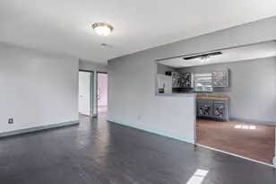 312 Blackson Ave, Austin, TX 78752 - Photo 4