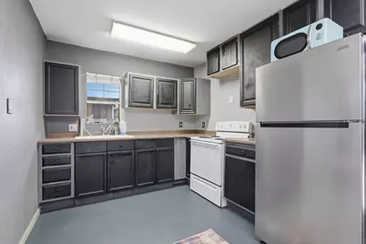 312 Blackson Avenue, Austin, TX 78752 - Photo 14
