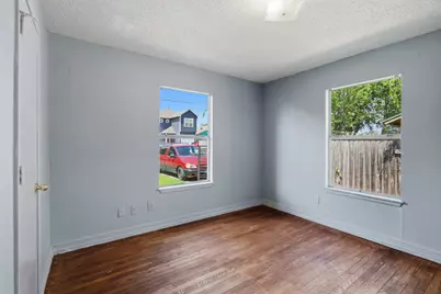 312 Blackson Avenue, Austin, TX 78752 - Photo 8