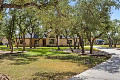 607 Bending Oak Drive, Dripping Springs, TX 78620 - Photo 2