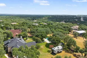 607 Bending Oak Dr, Dripping Springs, TX 78620 - Photo 4