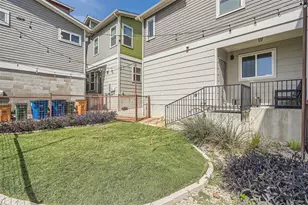 2917 Stock Dr W, Austin, TX 78741 - Photo 24