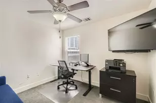 2917 Stock Dr W, Austin, TX 78741 - Photo 14