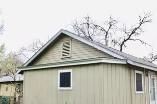 4704 Gonzales St, Austin, TX 78702 - Photo 18