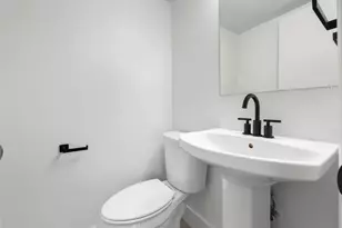 7929 Gault St, Austin, TX 78757 - Photo 14