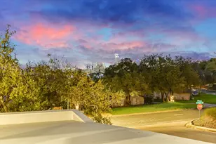 2401 Trailside Dr, Austin, TX 78704 - Photo 2