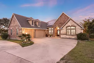 300 Wesley Ridge Dr, Spicewood, TX 78669 - Photo 2