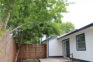 6806 Lunar Dr, Austin, TX 78745 - Photo 16