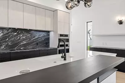 201 Custers Last Stand, Horseshoe Bay, TX 78657 - Photo 14