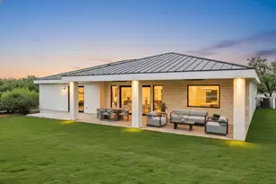 201 Custers Last Stand, Horseshoe Bay, TX 78657 - Photo 2