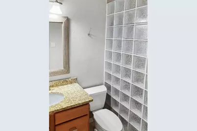 2414 Longview Street #206, Austin, TX 78705 - Photo 10