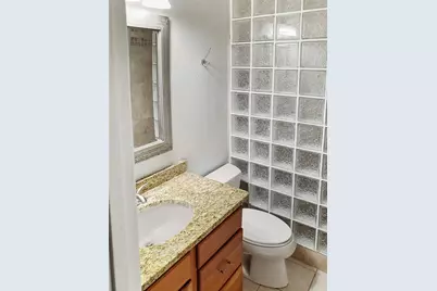 2414 Longview Street #206, Austin, TX 78705 - Photo 14