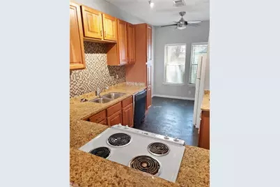 2414 Longview Street #206, Austin, TX 78705 - Photo 6