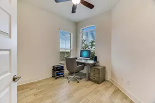 212 Olivia Dr, Austin, TX 78738 - Photo 14