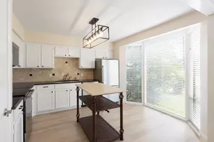 105 World of Tennis Sq, Lakeway, TX 78738 - Photo 10