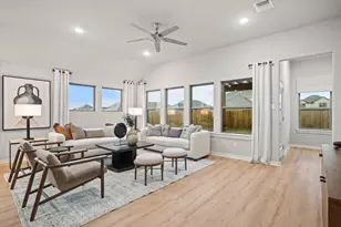 154 Tolo Dr, Elgin, TX 78621 - Photo 12