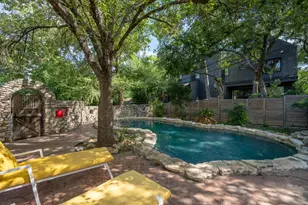 2402 Elmglen Dr, Austin, TX 78704 - Photo 20