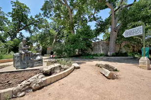 2402 Elmglen Dr, Austin, TX 78704 - Photo 30