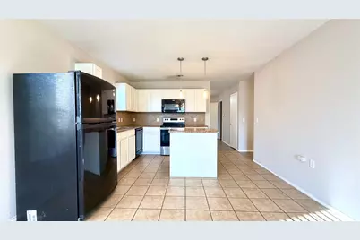 12333 Paloma Blanca Way, Del Valle, TX 78617 - Photo 8