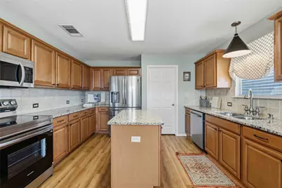 12301 Dwight Eisenhower Street, Manor, TX 78653 - Photo 4