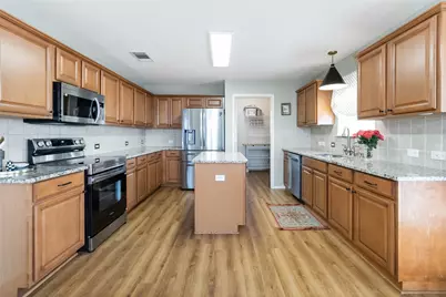 12301 Dwight Eisenhower Street, Manor, TX 78653 - Photo 10