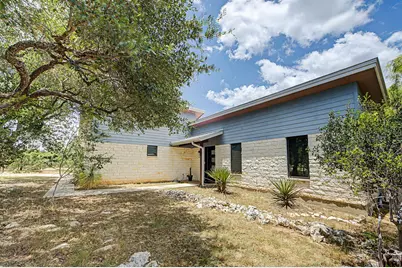 172 Bluff Trail, Dripping Springs, TX 78620 - Photo 2