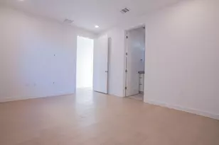 6825 Wolfcreek Pass, Austin, TX 78749 - Photo 10