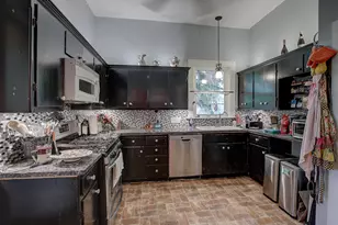 905 S Walnut St, Georgetown, TX 78626 - Photo 28