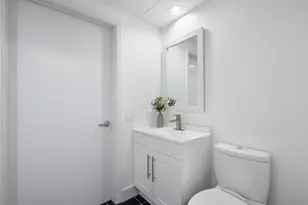 300 Bowie St, Austin, TX 78703 - Photo 28
