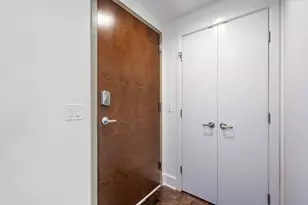 300 Bowie St, Austin, TX 78703 - Photo 32