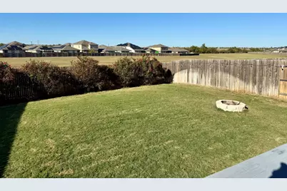 408 Bedford Falls Lane, Jarrell, TX 76537 - Photo 4