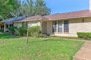 10808 Pinehurst Dr, Austin, TX 78747 - Photo 2