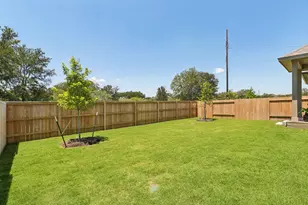 214 San Saba Dr, Buda, TX 78610 - Photo 36
