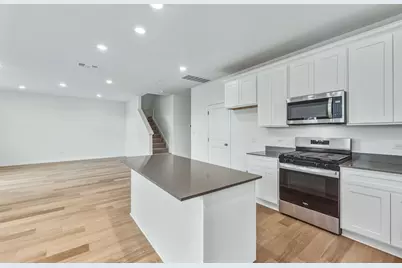 337 Sullivan Way, Elgin, TX 78621 - Photo 8