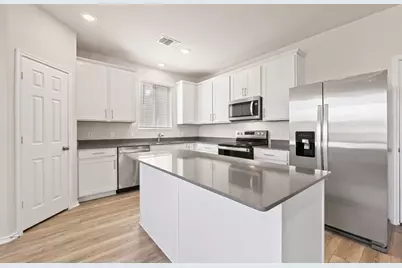 337 Sullivan Way, Elgin, TX 78621 - Photo 4