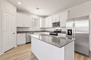 337 Sullivan Way, Elgin, TX 78621 - Photo 4