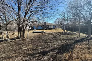 404 Meadowcreek Cir, Round Rock, TX 78664 - Photo 2