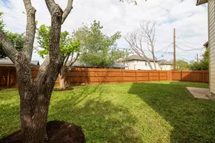 2102 NE Laura Ct, Round Rock, TX 78681 - Photo 32