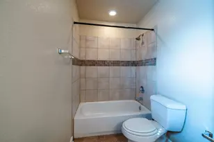 2102 NE Laura Ct, Round Rock, TX 78681 - Photo 22