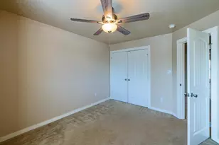 2102 NE Laura Ct, Round Rock, TX 78681 - Photo 20